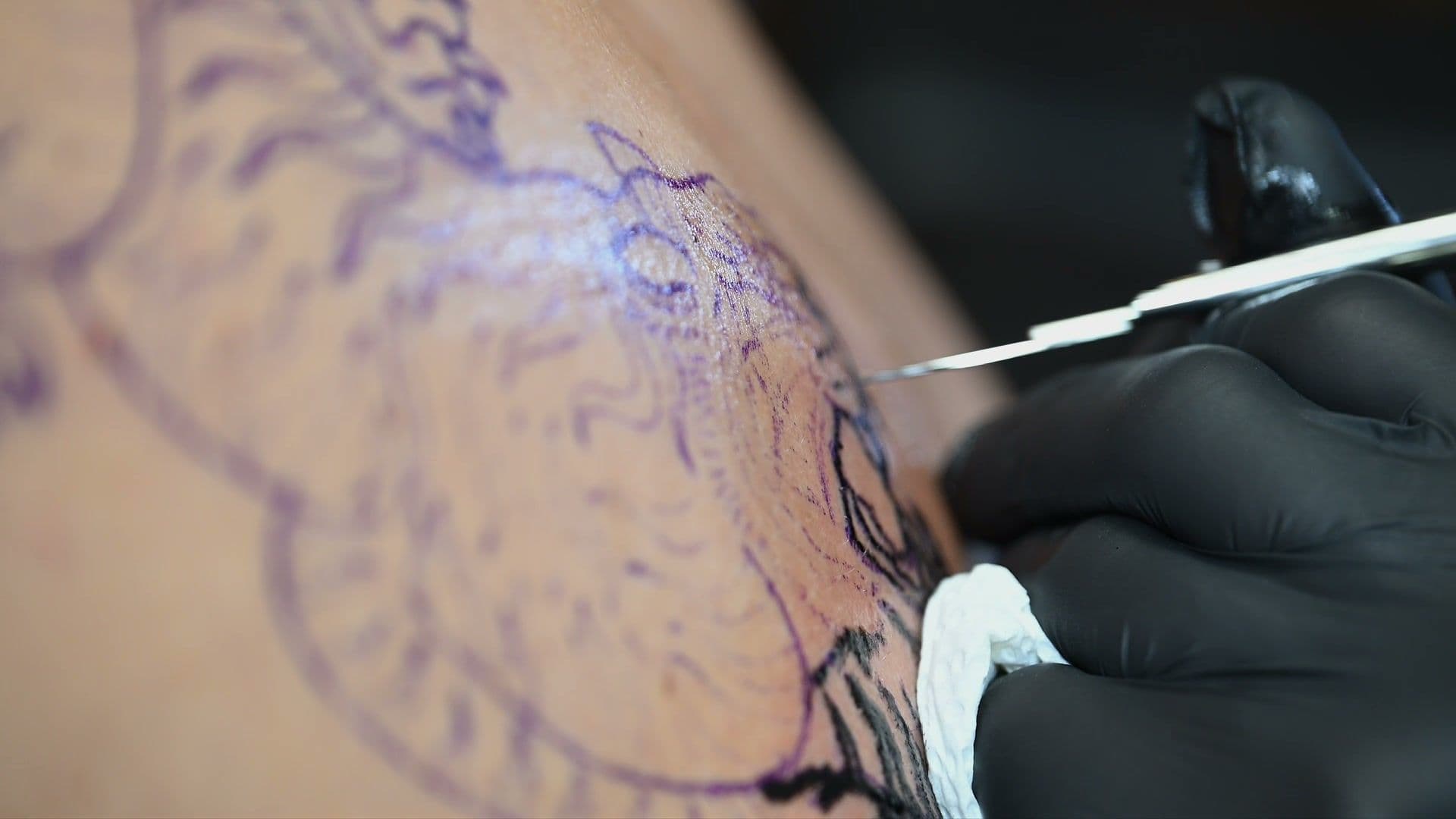 Thaise Tattoo: Betekenis, Motieven en Sak Yant Gids